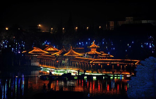 扬州的418国际经贸旅游节晚会