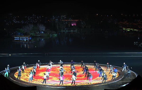 扬州的418国际经贸旅游节晚会